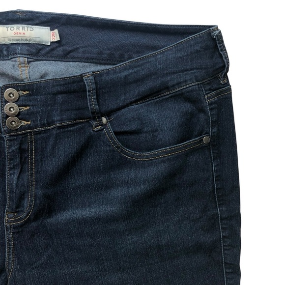 Torrid Zip Hem Super Skinny Jegging 22R Dark Wash - Picture 7 of 14